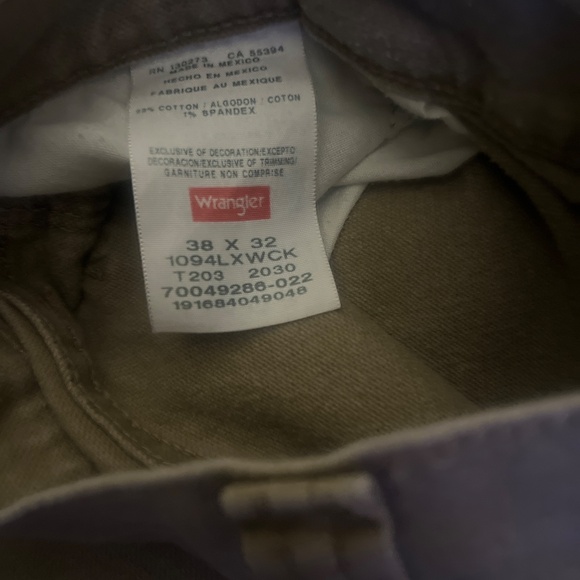 Clothes - Picture 2 of 3